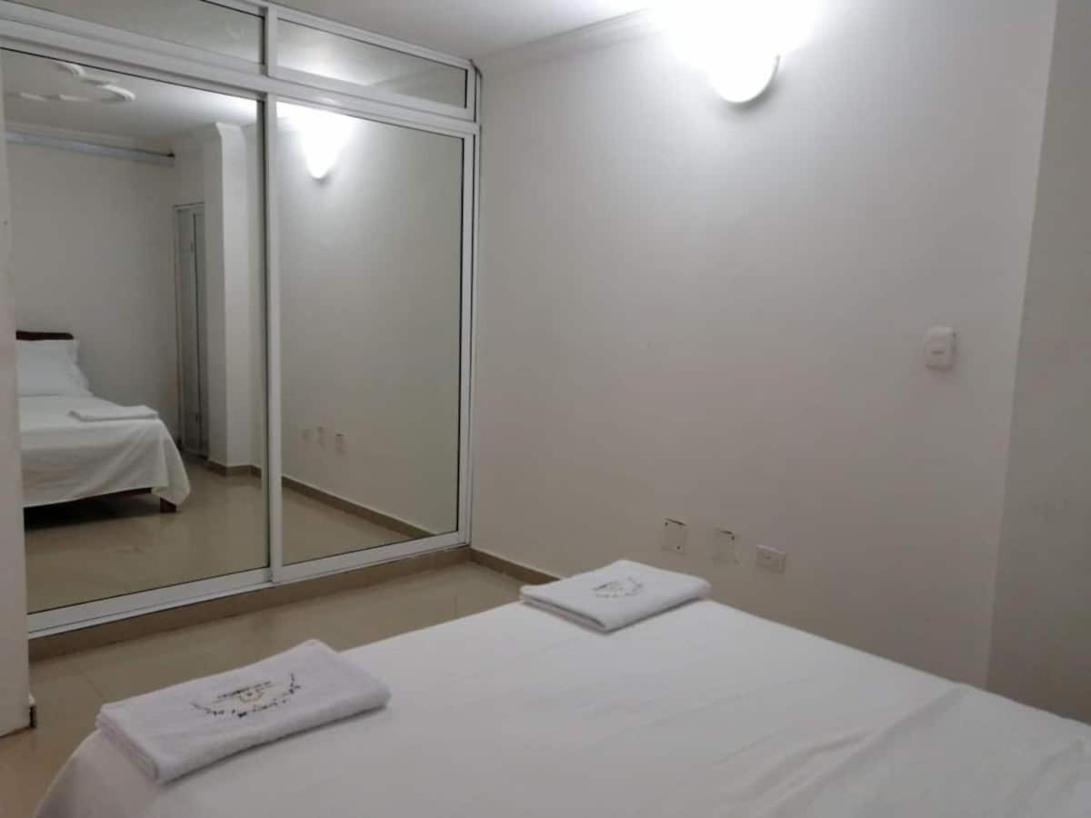 La Casita De Max Y Tim Apt 202 Cartagena Ngoại thất bức ảnh